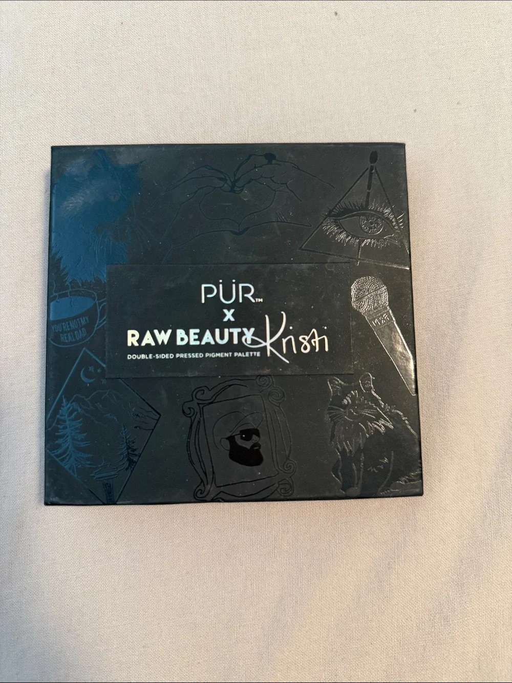 Limited Edition Pur x Raw Beauty Kristi Double-Sided Pressed Pigment Palette